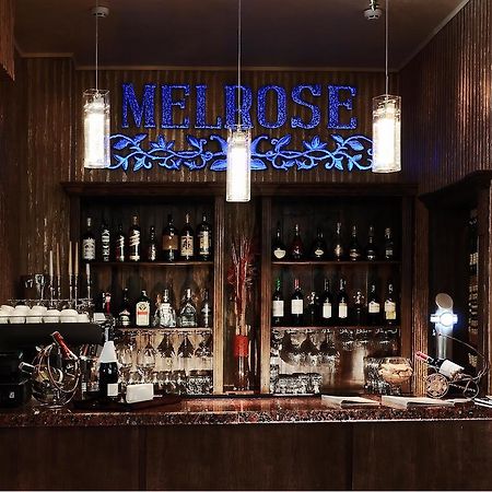 Melrose Hotel Ривне Екстериор снимка